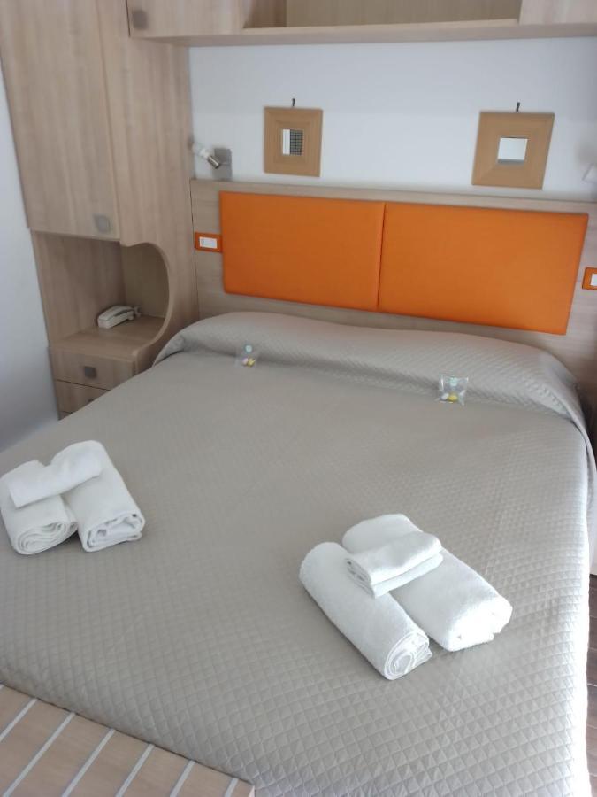 Hotel Perla Verde Rimini Exterior photo